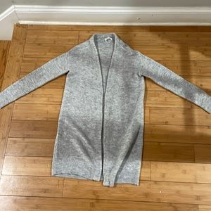 Grey long sleeve sweater